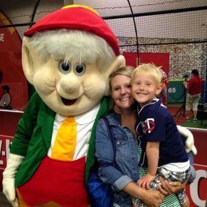 Meet your Posher, Mindydear